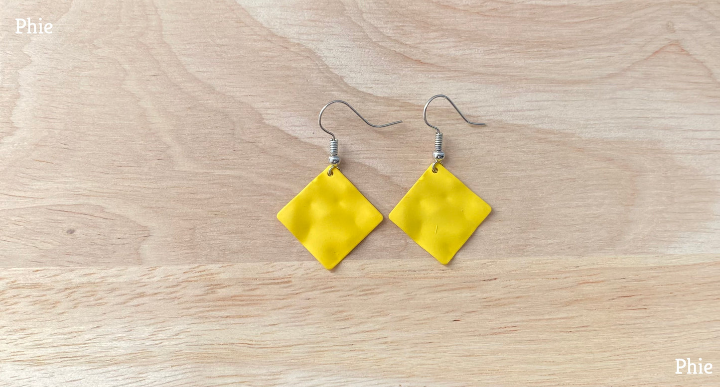 Dented Square - Yellow