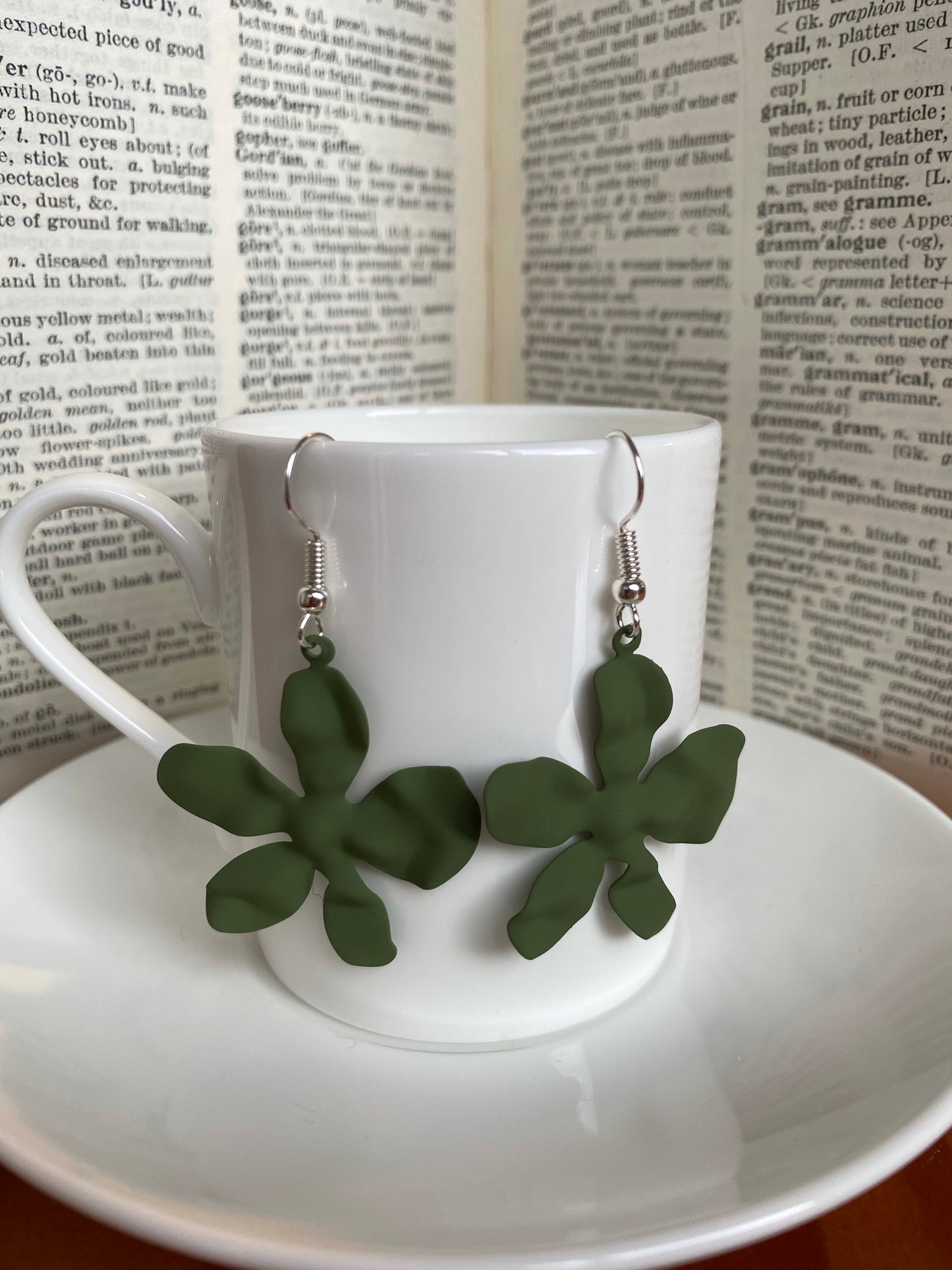 Crinkled Flowers - Green