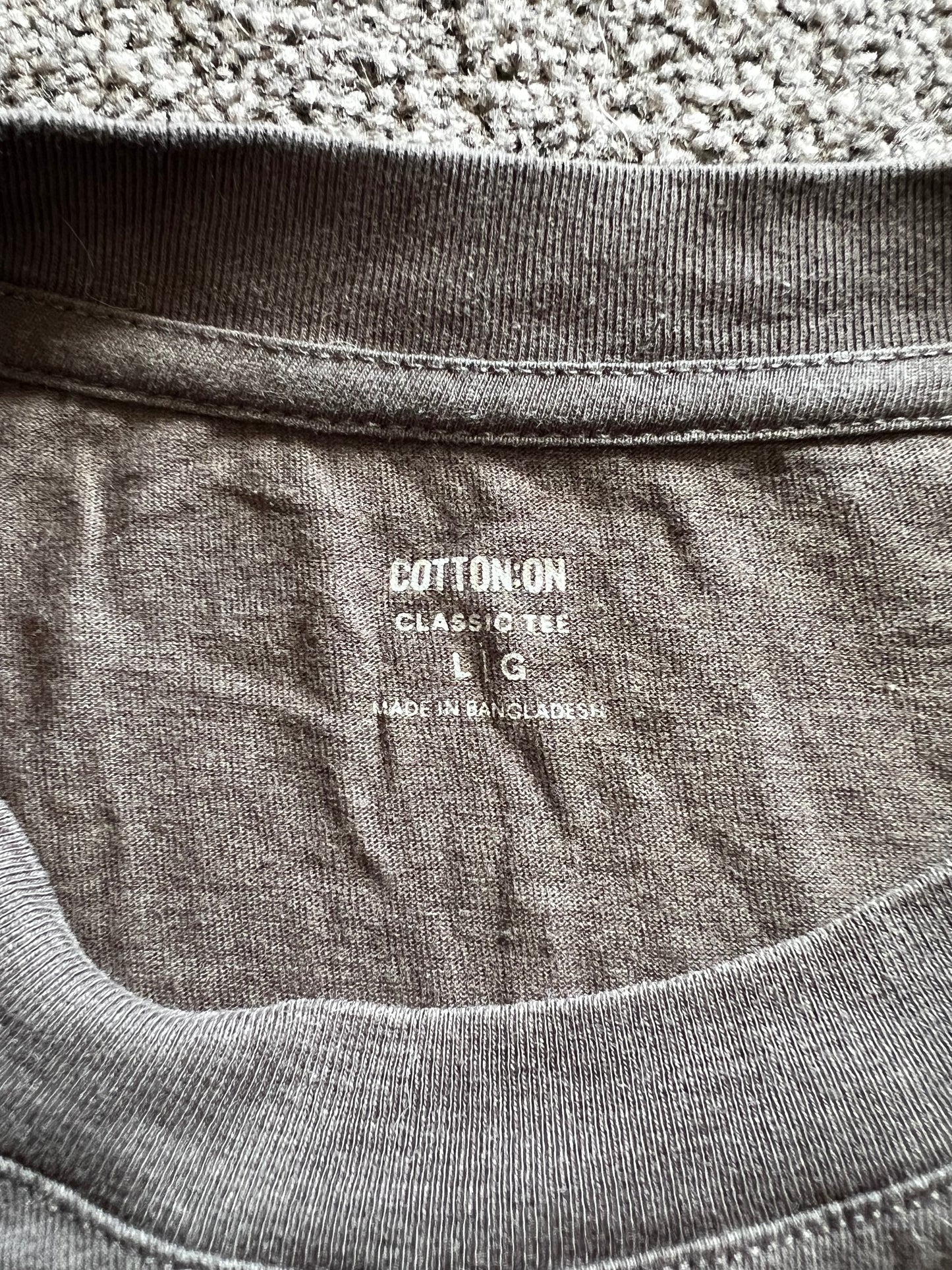 Pre-Loved Cotton On T-shirt - Size Large Womens