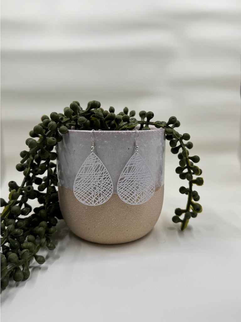 Criss Cross Teardrops - White
