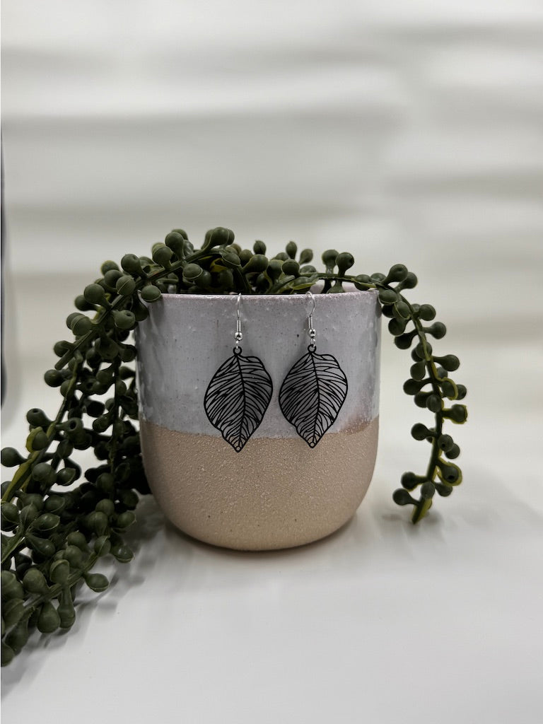 Fine Leaves - Black