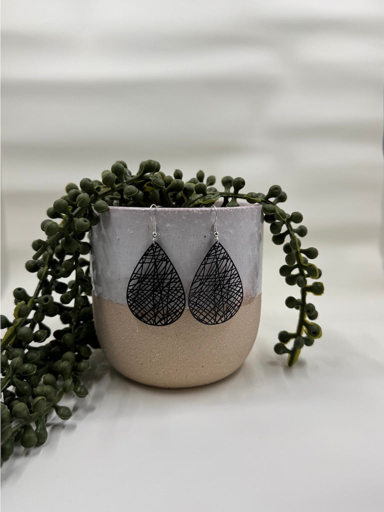 Criss Cross Teardrops - Black